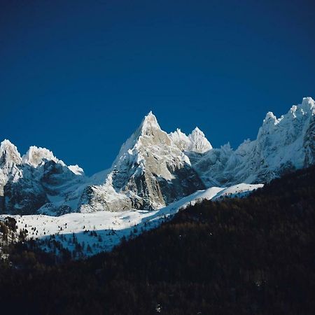 Duplex En Vieux Bois Hyper Centre Apartment Chamonix Bagian luar foto