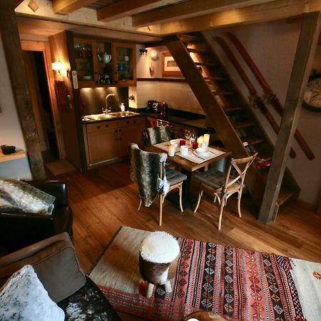 Duplex En Vieux Bois Hyper Centre Apartment Chamonix Bagian luar foto