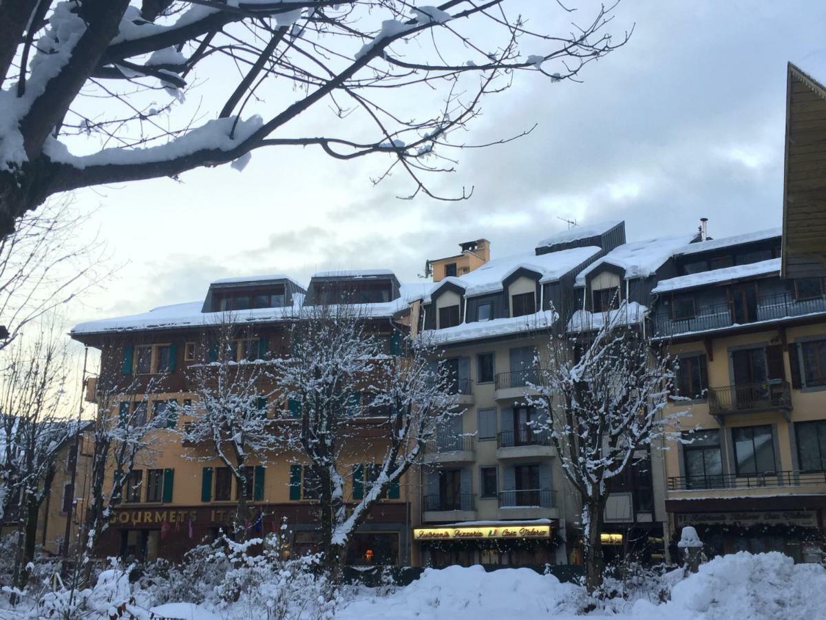 Duplex En Vieux Bois Hyper Centre Apartment Chamonix Bagian luar foto