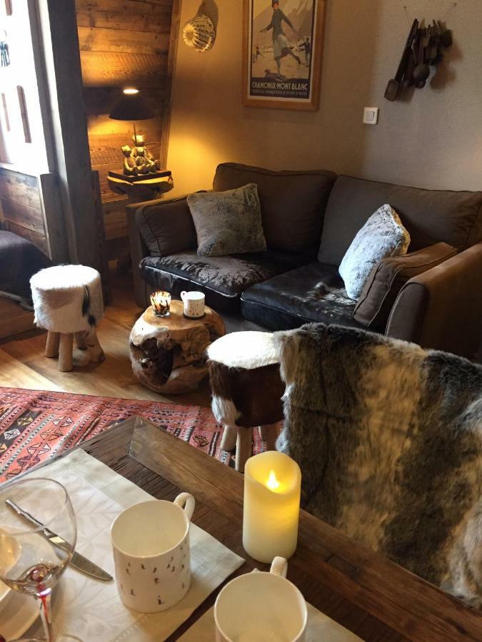 Duplex En Vieux Bois Hyper Centre Apartment Chamonix Bagian luar foto